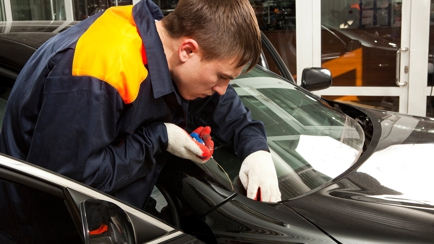 Roma Windscreens Hero Image