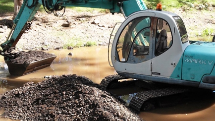 ABC Bobcat & Bitumen Service Hero Image