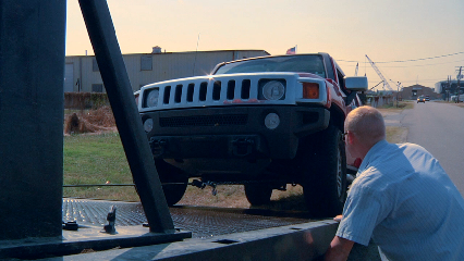 Carnival Wrecker Service - Towing Equipment