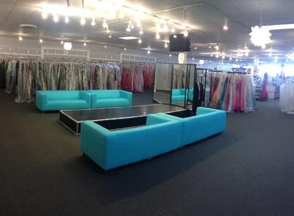 Atianas Boutique - Milford, CT