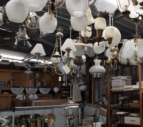 Geelong Restorers Barn - Breakwater, VIC
