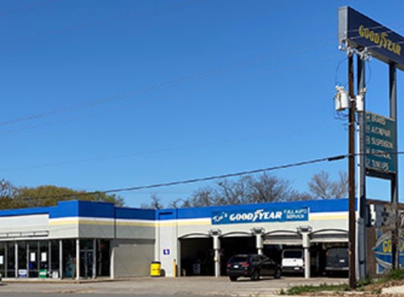 Ken's Texaco & Mobil - Alamo Heights, TX