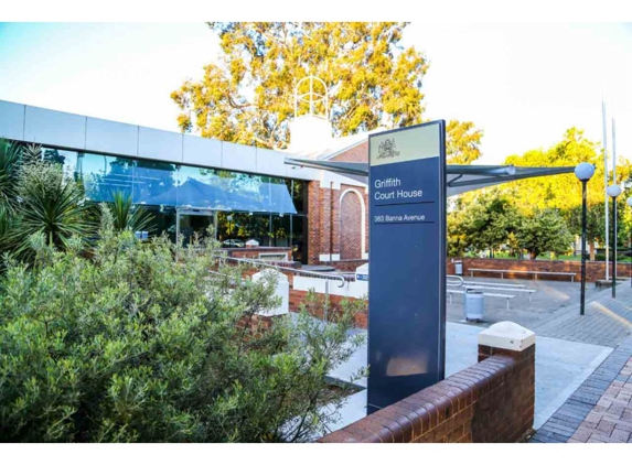 David Davidge Solicitor - Griffith, NSW