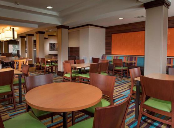 Fairfield Inn & Suites - North Charleston, SC