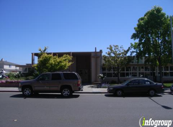 St Gregory's Catholic School - San Mateo, CA