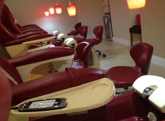 Catonsville Nails & Spa - Catonsville, MD