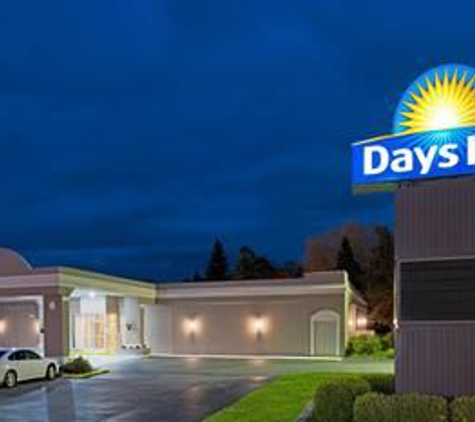 Days Inn by Wyndham Batavia Darien Lake Theme Park - Batavia, NY