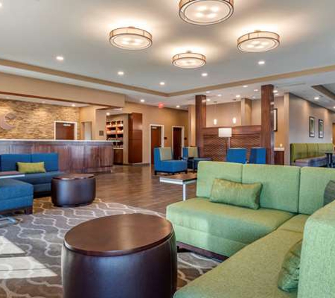 Comfort Suites Camp Hill-Harrisburg West - Camp Hill, PA