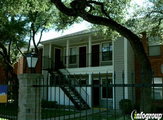Chesapeake Apartments - Austin, TX