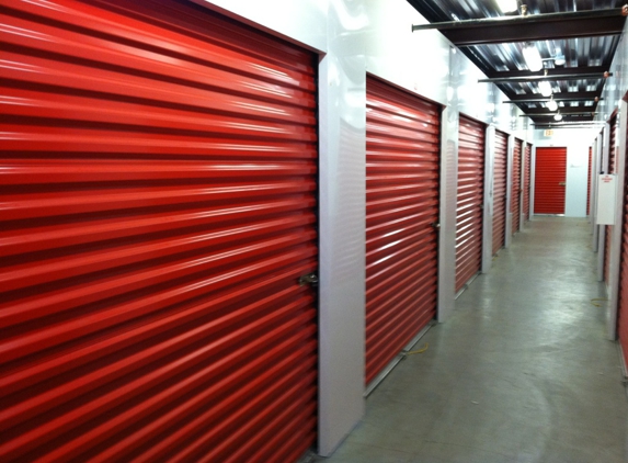 StorCal Self Storage - Oxnard, CA