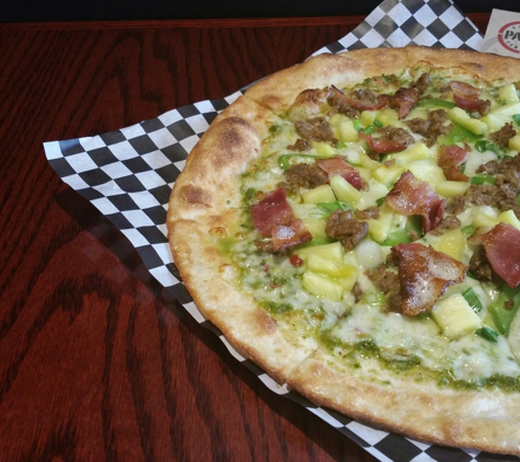 Pak'd Pizza Co - Chatsworth, CA. Jalapeno Bacon
Homemade jalapeno sauce, fresh grated wisconsin mozzarella, green onions, spicy sausage, bell pepper, pineapple and bacon.