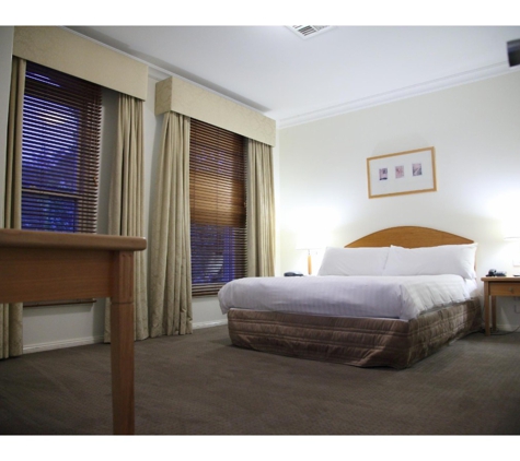 Carlyle Suites & Apartments - Wagga Wagga, NSW