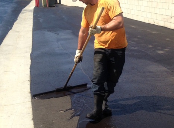 Apache Asphalt & Seal Corp - Vista, CA