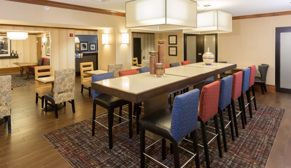 Hampton Inn Buffalo-Airport/Galleria Mall - Cheektowaga, NY