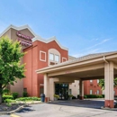 Comfort Suites East - Motels