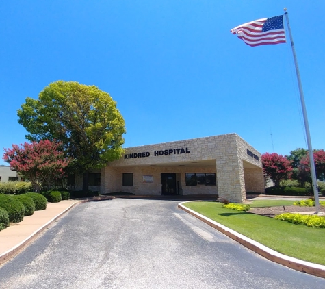 Kindred Hospital Mansfield - Mansfield, TX. Exterior Front Drive