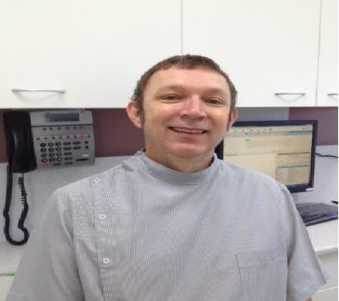 Holland Park Family Dental - Holland Park West, QLD. Dr Michael Cooke