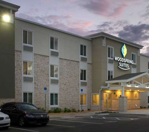 Extended Stay America Select Suites - Orlando - Airport - Belle Isle, FL