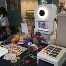 Hello Flashy Photo Booth - Photo Booth Rental