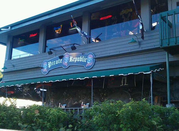 Pirate Republic Seafood & Grill - Fort Lauderdale, FL