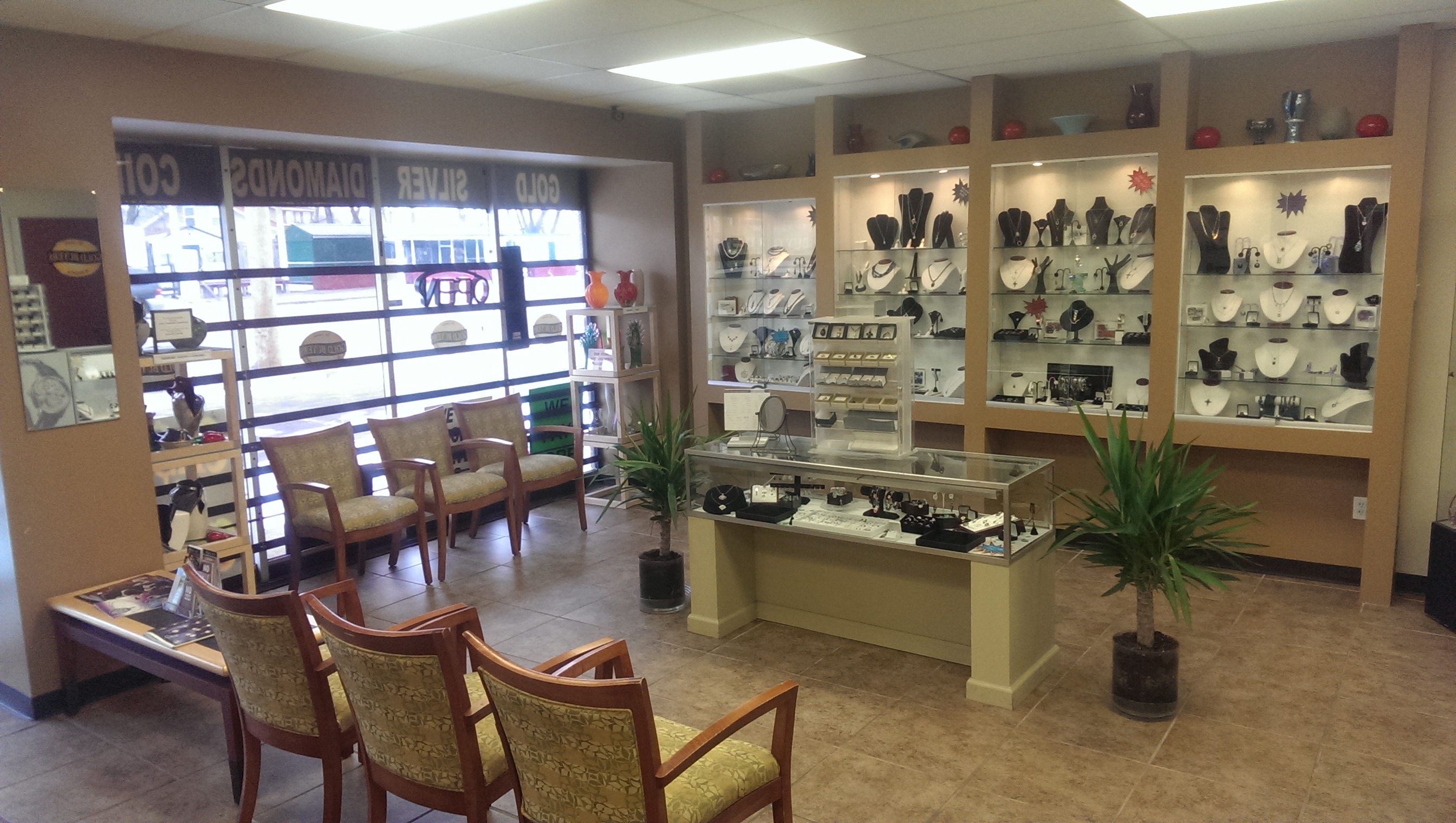St Louis Gold Buyers & Jewelry Center 9814 Saint Charles Rock Rd, Saint Ann, MO 63074 - 0