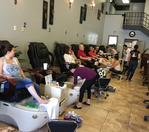 Young Nails & Spa - El Paso, TX