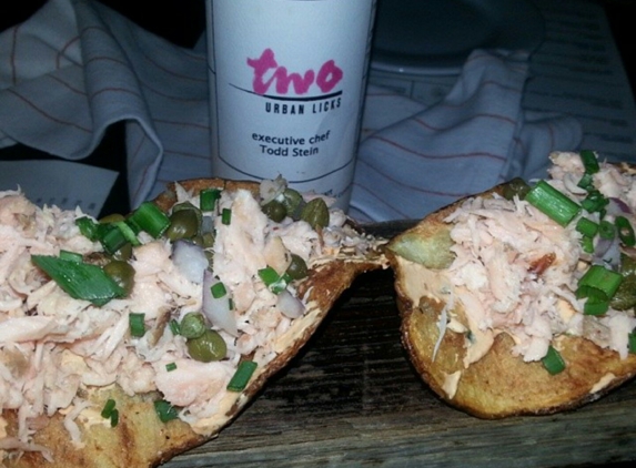 Two Urban Licks - Atlanta, GA. Salmon chips ����