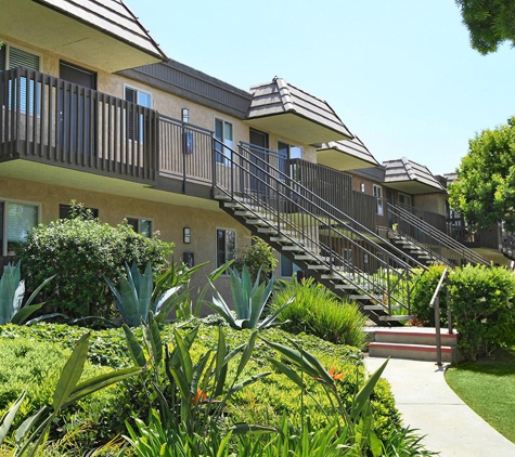The Bluffs at Carlsbad Apartments - Carlsbad, CA