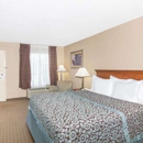 Days Inn by Wyndham Ripley - Motels