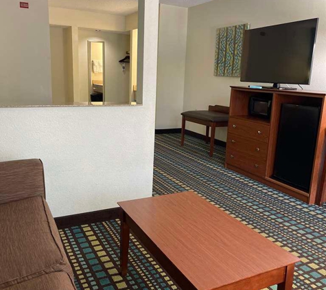 Best Western Tallahassee-Downtown Inn & Suites - Tallahassee, FL