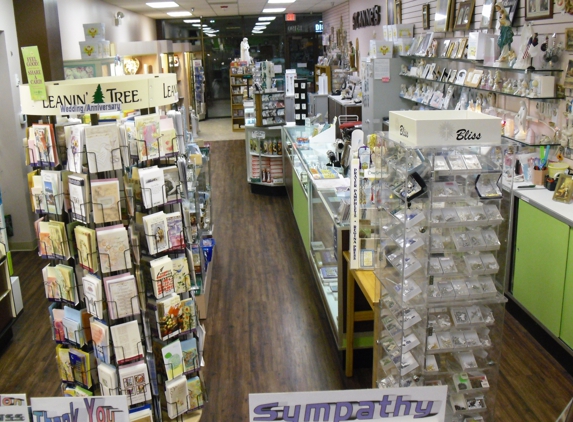 St Anne's Gift Shop Ltd - Orland Park, IL. Great gifts for all occasions