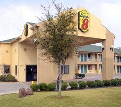 Super 8 Motel - Arlington, TX