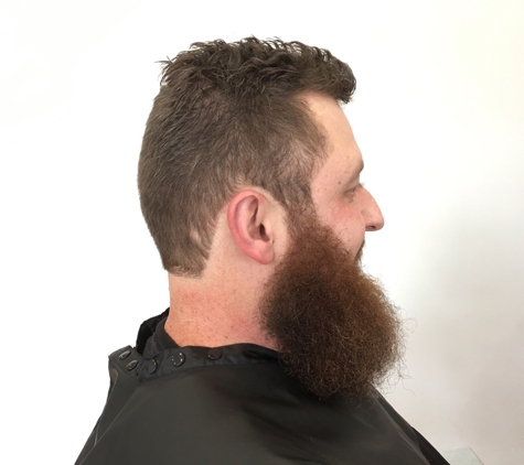 Laritza's Hair Salon - Ourimbah, NSW