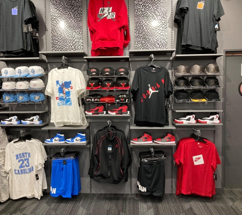 Hibbett Sports - Columbia, SC