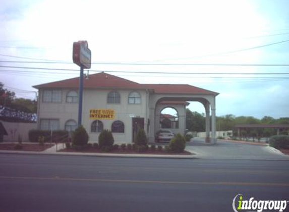 Mustang Inn & Suites - San Antonio, TX