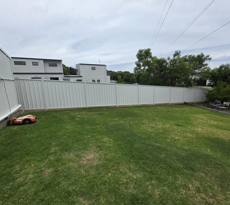 D L Fencing - Maryland, NSW