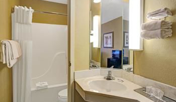 Microtel Inn & Suites by Wyndham Cornelius/Lake Norman - Cornelius, NC