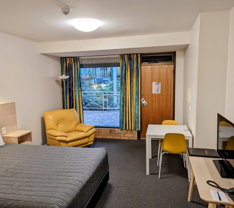 Mayfair Plaza Motel - Sandy Bay, TAS