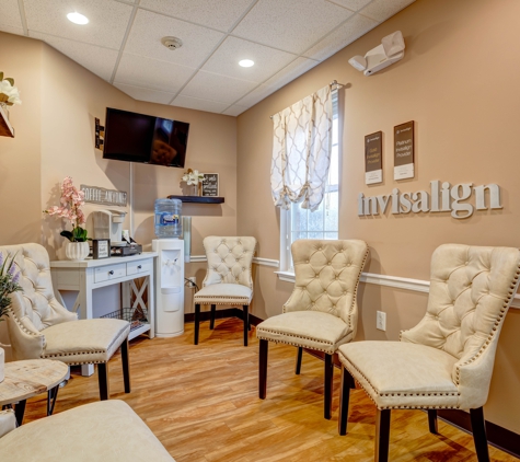 Alrez Family Dentistry - Glen Mills, PA. Waiting Room at Alrez Family Dentistry