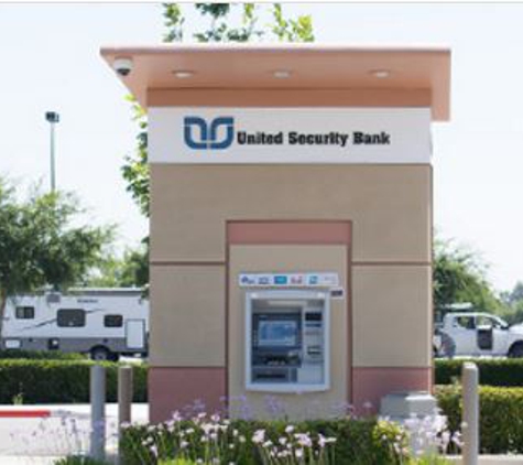 United Security Bank - Fresno, CA. ATM Clovis Crossing Shopping Center N/E corner of Clovis Ave. & Herndon Ave.
Clovis