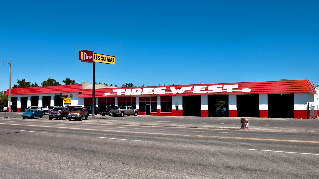 Les schwab car batteries