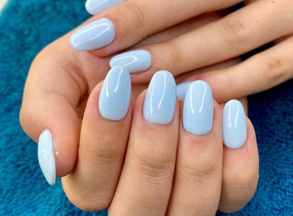 Angela's Beauty Studio 55 - Avondale Heights, VIC. Acrylic shellac nails