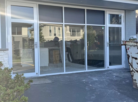 Lakes Glass and Glazing - Doyalson, NSW