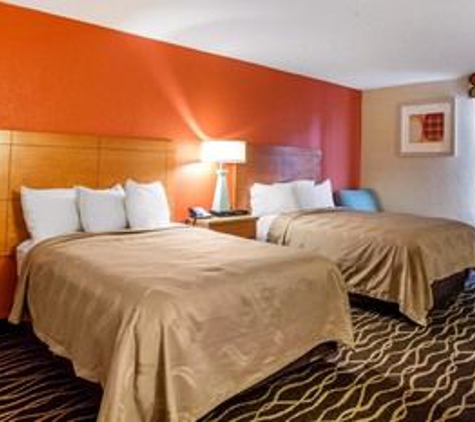 Quality Inn & Suites I-35 near Frost Bank Center - San Antonio, TX