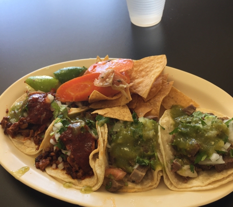 Taqueria El Tapatio - West Hills, CA