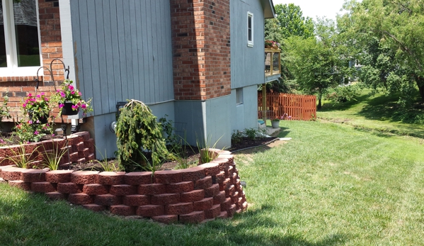 GrassHoppers Lawn Enforcement - Independence, MO. Retaining Wall