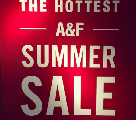 Abercrombie & Fitch - Cherry Hill, NJ