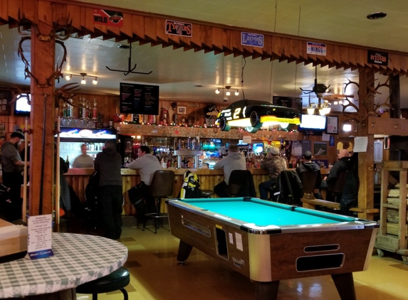 The Mosquito Inn - Toivola, MI