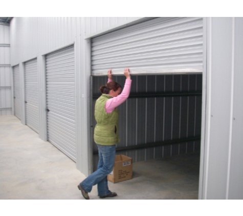 Lakes Storage Solutions - Kalimna West, VIC