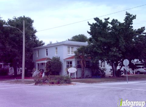 Butterfly Manor - Saint Petersburg, FL